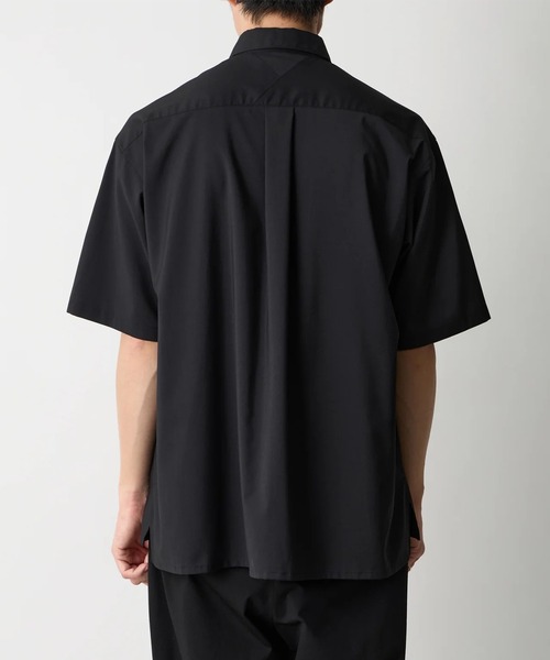 WHITE MOUNTAINEERING(ホワイトマウンテニアリング)の「【White Mountaineering/ホワイトマウンテニアリング】REGULAR COLLAR HALF SLEEVE SHIRT(シャツ/ブラウス・メンズ・ブラック/アイボリー・0/1/2)」の7枚目の写真