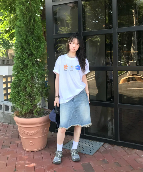 mydeepbluememories(マイディープブルーメモリーズ)の「NATIVITY MM T-SHIRTS (WHITE)(Tシャツ/カットソー・レディース・ホワイト・1/2)」の8枚目の写真