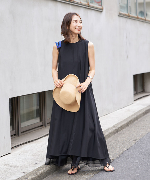 VERMEIL par iena（ヴェルメイユパーイエナ）の「Panel Flow Dress（ワンピース・レディース・ブラック/ホワイト・FREE）」の4枚目の写真