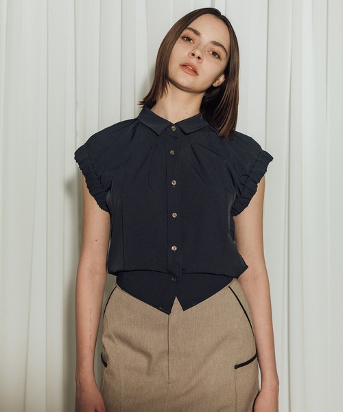CITY TOKYO（シティトウキョウ）の「【CITY TOKYO/シティートウキョウ】Volume Gather Nosleeve Shirt/ボリュームギャザーノースリーブシャツ（シャツ/ブラウス・レディース・ホワイト/ブラック/グリーン・FREE）」の2枚目の写真