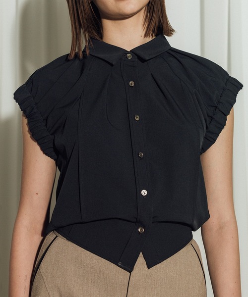 CITY TOKYO（シティトウキョウ）の「【CITY TOKYO/シティートウキョウ】Volume Gather Nosleeve Shirt/ボリュームギャザーノースリーブシャツ（シャツ/ブラウス・レディース・ホワイト/ブラック/グリーン・FREE）」の6枚目の写真