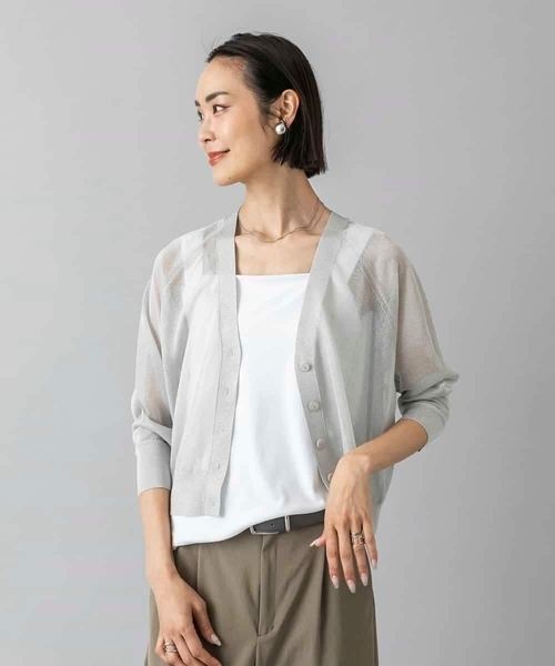 MICHEL KLEIN（ミッシェル・クラン）の「[ドライタッチ]シアーラメVネックカーディガン（カーディガン/ボレロ・レディース・ライトグレー/ブラック・38/40）」の15枚目の写真