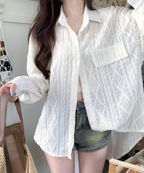 FAVORITO（ファヴォリート）の「シャツ（シャツ/ブラウス・レディース・オフホワイト・XL/L/M）」の2枚目の写真