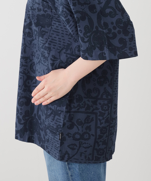 Carhartt WIP(カーハートダブリューアイピー)の「CARHARTT WIP VESTAGE SHIRT I036213:シャツ(シャツ/ブラウス・レディース・ブルー・MEDIUM)」の7枚目の写真