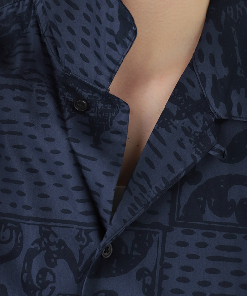 Carhartt WIP(カーハートダブリューアイピー)の「CARHARTT WIP VESTAGE SHIRT I036213:シャツ(シャツ/ブラウス・レディース・ブルー・MEDIUM)」の5枚目の写真