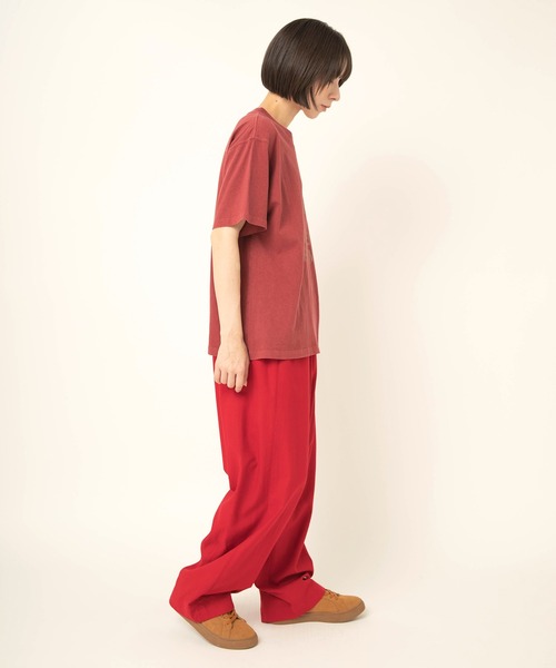 RNA-N(アールエヌエーエヌ)の「M2696 ユーズドライクカレッジT(Tシャツ/カットソー・レディース・グレー/レッド/ネイビー・FREE)」の21枚目の写真