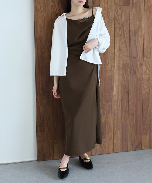 J by blue(ジェイバイブルー)の「《2サイズ展開》レースドレープキャミワンピース(ワンピース・レディース・ブラック/ブラウン・MEDIUM/SMALL)」の9枚目の写真