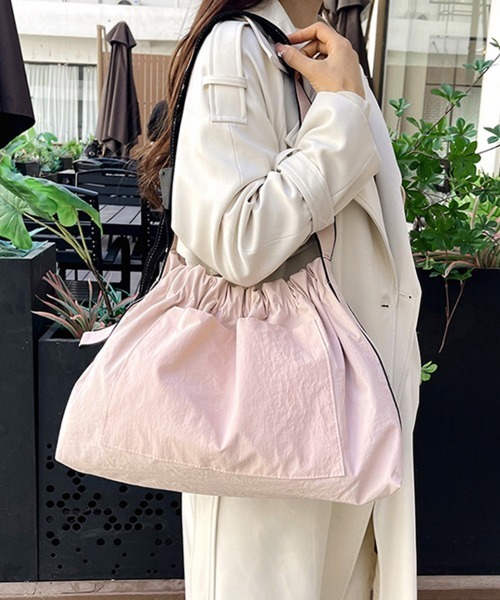 Miniministore(ミニミニストア)の「ギャザーショルダーバッグナイロン鞄大容量(ショルダーバッグ・レディース・カーキ/ベージュ/ラベンダー/ライトピンク/ブラック・FREE)」の16枚目の写真