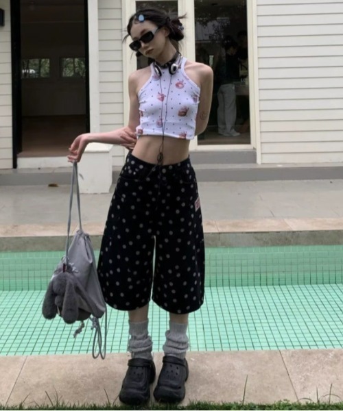 Vipoa(ヴィポア)の「ドット柄ハーフデニムパンツ(デニムパンツ・レディース・ブラック・LARGE/MEDIUM)」の17枚目の写真