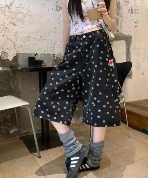 Vipoa(ヴィポア)の「ドット柄ハーフデニムパンツ(デニムパンツ・レディース・ブラック・LARGE/MEDIUM)」の12枚目の写真