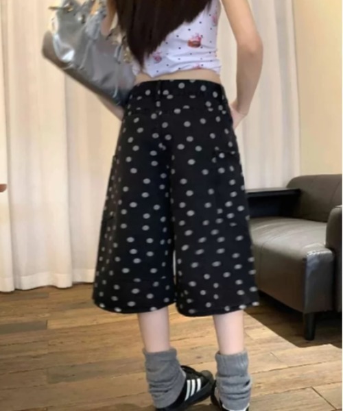 Vipoa(ヴィポア)の「ドット柄ハーフデニムパンツ(デニムパンツ・レディース・ブラック・LARGE/MEDIUM)」の10枚目の写真