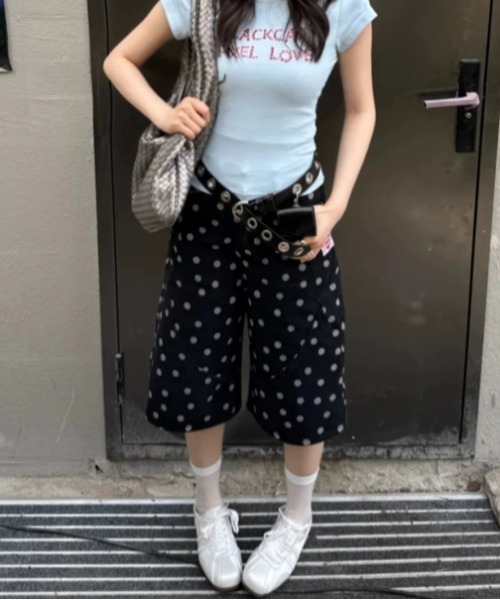 Vipoa(ヴィポア)の「ドット柄ハーフデニムパンツ(デニムパンツ・レディース・ブラック・LARGE/MEDIUM)」の9枚目の写真