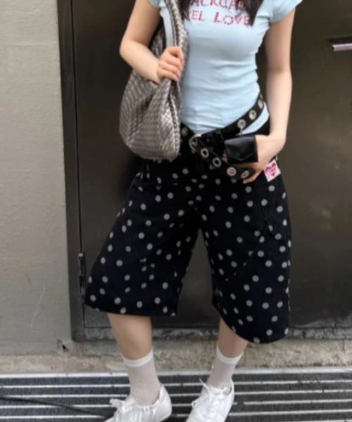 Vipoa(ヴィポア)の「ドット柄ハーフデニムパンツ(デニムパンツ・レディース・ブラック・LARGE/MEDIUM)」の8枚目の写真