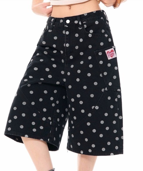 Vipoa(ヴィポア)の「ドット柄ハーフデニムパンツ(デニムパンツ・レディース・ブラック・LARGE/MEDIUM)」の4枚目の写真