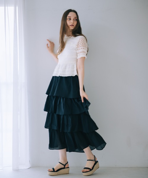 SELFIST(セルフィスト)の「シアーティアードボリュームスカート 夏服 フェミニン ロングスカート(スカート・レディース・ブラック/ホワイト・フリー)」の12枚目の写真