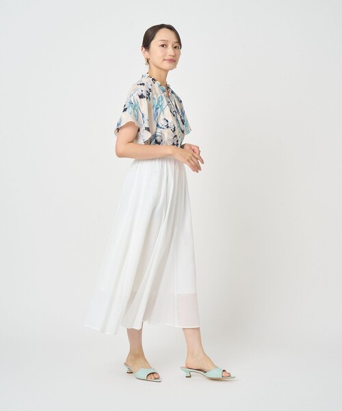ANAYI(アナイ)の「ラーレプリントフレアースリーブ ブラウス〈セットアップ対応商品〉(シャツ/ブラウス・レディース・ネイビー/ライトグレー/ベージュ・38/36)」の16枚目の写真