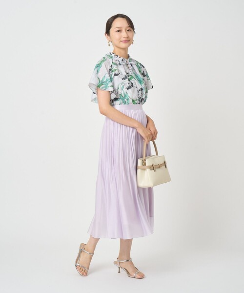 ANAYI(アナイ)の「ラーレプリントフレアースリーブ ブラウス〈セットアップ対応商品〉(シャツ/ブラウス・レディース・ネイビー/ライトグレー/ベージュ・38/36)」の19枚目の写真