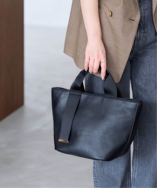 LE TALON（ルタロン）の「《追加 / 大容量&500mlペットボトル収納◎》LE TALON BELT M トート（トートバッグ・レディース・ブラック/アイボリー・FREE）」の8枚目の写真