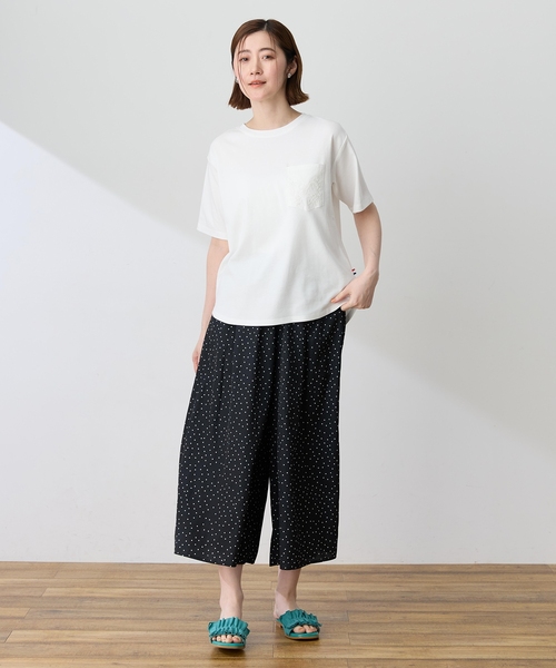 Petit Honfleur(プチオンフルール)の「刺しゅうポケットTシャツ【接触冷感・UVカット・オーガニックコットンブレンド】(Tシャツ/カットソー・レディース・オレンジ/ネイビー/ホワイト・M/L)」の12枚目の写真