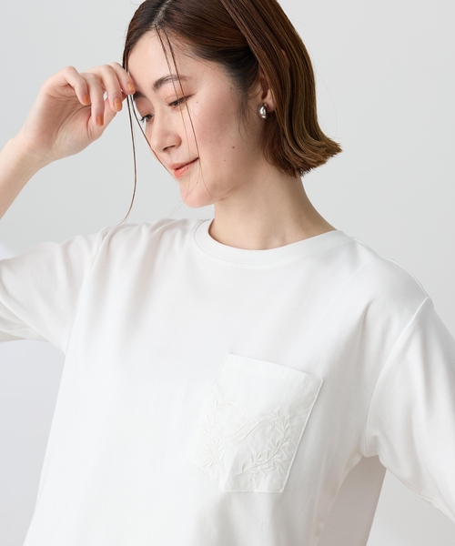 Petit Honfleur（プチオンフルール）の「刺しゅうポケットTシャツ【接触冷感・UVカット・オーガニックコットンブレンド】（Tシャツ/カットソー・レディース・オレンジ/ネイビー/ホワイト・M/L）」の19枚目の写真
