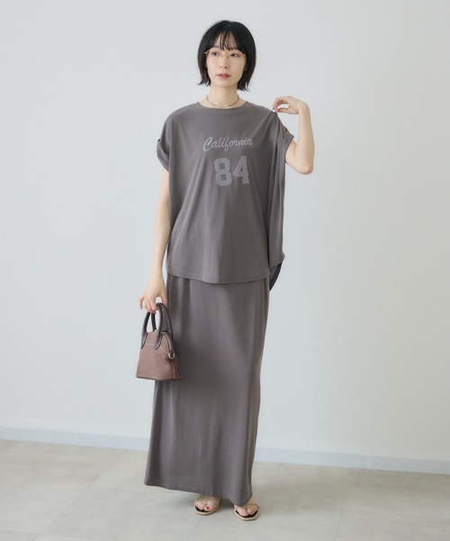 Paradise Picnic(パラダイスピクニック)の「ROSIEE ソフト風合いフロッキーTシャツ(Tシャツ/カットソー・レディース・モカ/ブラック・FREE)」の7枚目の写真