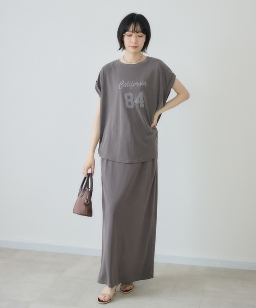 Paradise Picnic(パラダイスピクニック)の「ROSIEE ソフト風合いフロッキーTシャツ(Tシャツ/カットソー・レディース・モカ/ブラック・FREE)」の8枚目の写真