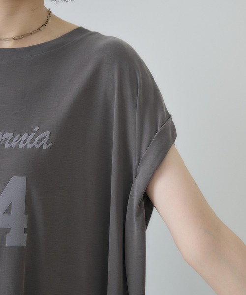 Paradise Picnic(パラダイスピクニック)の「ROSIEE ソフト風合いフロッキーTシャツ(Tシャツ/カットソー・レディース・モカ/ブラック・FREE)」の12枚目の写真