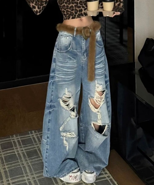 Vipoa（ヴィポア）の「ダメージワイドデニムパンツ（デニムパンツ・レディース・ブルー・LARGE/MEDIUM）」の8枚目の写真