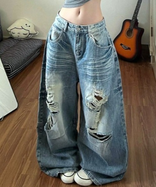 Vipoa（ヴィポア）の「ダメージワイドデニムパンツ（デニムパンツ・レディース・ブルー・LARGE/MEDIUM）」の14枚目の写真