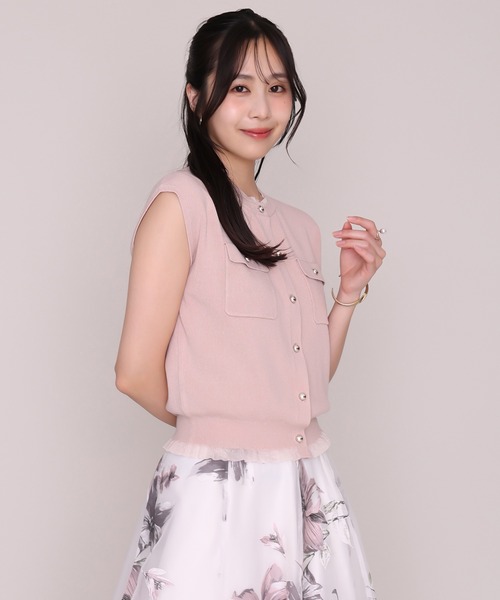 MISCH MASCH(ミッシュマッシュ)の「2026秋冬新作 シアーレイヤード裾フリルニットベスト(ニット/セーター・レディース・ライトグレー/ブラック/ピンク・フリ-)」の3枚目の写真