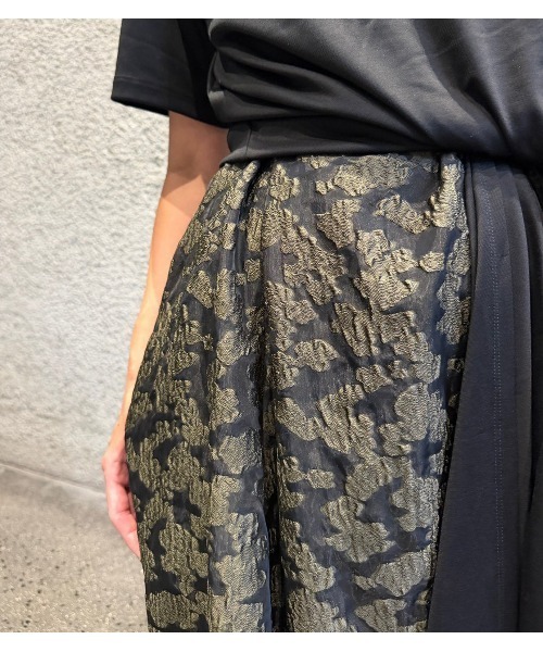 LE CIEL BLEU(ルシェルブルー)の「ボリューミナスジャカードキャミドレス / Voluminous Jacquard Cami Dress(ワンピース・レディース・カーキ・36/38)」の13枚目の写真