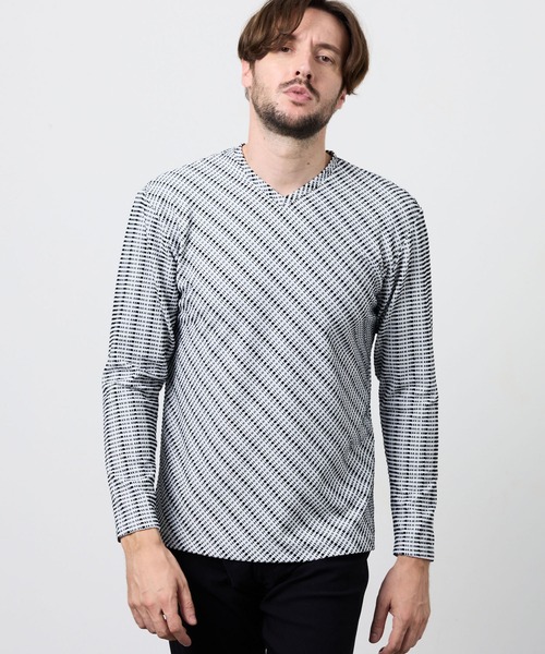 ブリスターチェックジャカードVネックプルオーバー（Tシャツ