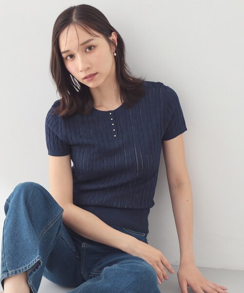 index(インデックス)の「前後2wayケーブルコンパクトニット【洗濯機OK/抗ピル】(ニット/セーター・レディース・レッド系1/ネイビー/オフホワイト・40/42/38/36)」の2枚目の写真