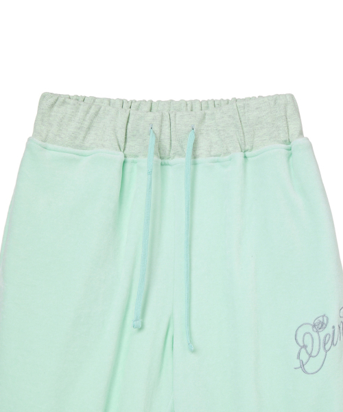 DEINET(ダイニット)の「ROSE TYPO CAPRI JOGGER PANTS IN MINT(その他パンツ・レディース・その他・FREE)」の4枚目の写真