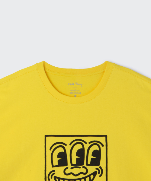 MUSINSA STANDARD（ムシンサスタンダード）の「[キスヘリングコレクション] スリーアイドフェイスティーシャツ [イエロー]（Tシャツ/カットソー・レディース・その他・2XL/X-LARGE/LARGE/MEDIUM）」の6枚目の写真