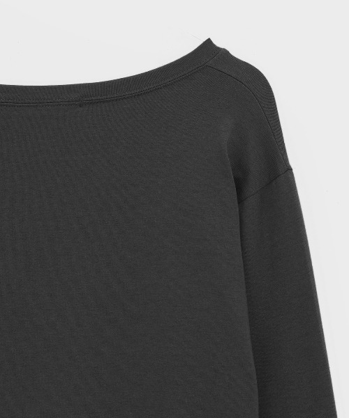 BLACKUP（ブラックアップ）の「[MADE] ジュネーブディープVネックオーバーフィット長袖Tシャツ（Tシャツ/カットソー・レディース・カーキ/グレー/チャコール・FREE）」の14枚目の写真