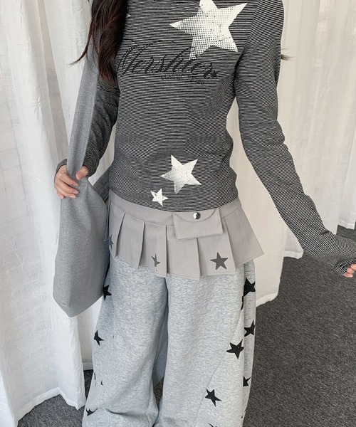 SHERU(シェル)の「星柄ロゴストライプ細身ロングスリーブトップス(Tシャツ/カットソー・レディース・ブラック・M)」の11枚目の写真