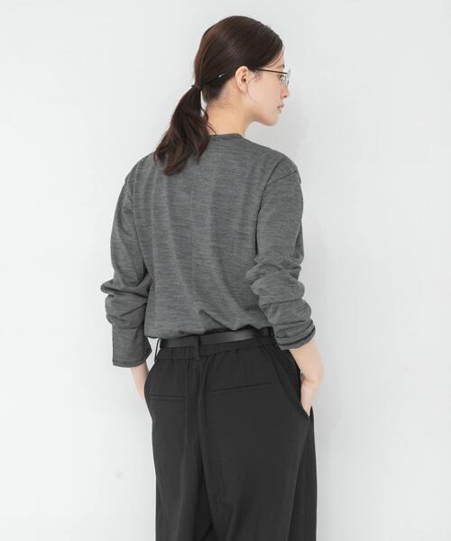 URBAN RESEARCH(アーバンリサーチ)の「new basic WASHABLE WOOL STRUCT TOPS(Tシャツ/カットソー・レディース・ホワイト系その他/チャコールグレー/ブラック系その他・FREE)」の11枚目の写真