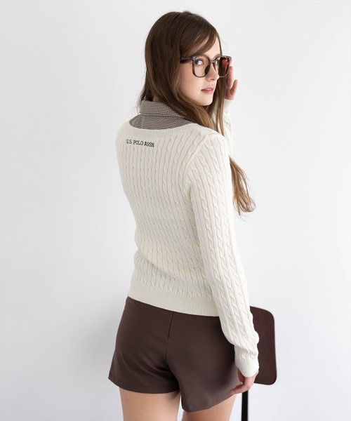 U.S. POLO ASSN.(ユーエスポロアッスン)の「【U.S. POLO ASSN.】clear 別注 千鳥柄シャツドッキングケーブルニットトップス(ニット/セーター・レディース・ブラウン/アイボリー/チャコールグレー・F)」の1枚目の写真