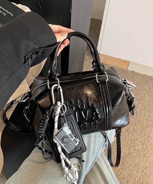 lulufa（ルルファ）の「ヴィンテージライク型押しチャーム付き2WAYミニボストンバッグ（ボストンバッグ・レディース・ダークブラウン/オフホワイト/ブラック/ワイン・FREE）」の17枚目の写真