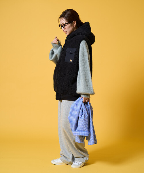 FREAK'S STORE（フリークスストア）の「限定展開 KELTY × FREAK'S STORE/ケルティ 別注 ボア フーディー ベスト（その他アウター・レディース・ブラック/ナチュラル/オリーブ・ﾌﾘ-）」の12枚目の写真