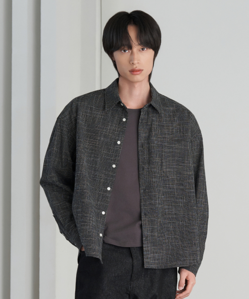 HYOJI(ヒョージ)の「26 FW セミクロップドチェックシャツ (4カラー)(シャツ/ブラウス・メンズ・ネイビー系/ブラック系/バーガンディー/チャコール・L/M)」の7枚目の写真