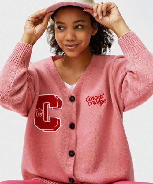 CONCEPTCOLLEGE(コンセプトカレッジ)の「ダブルビッグCパッチパステルピンクラムウールニットカーディガン(成人男女共用)(カーディガン/ボレロ・レディース・その他・LARGE)」の5枚目の写真