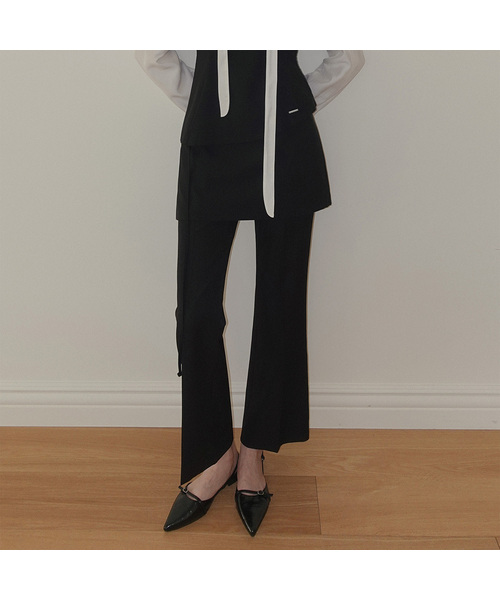 TWEE(トゥウィー)の「エルト ベーシック ベルト ミニスカート(スカート・レディース・チャコールグレー/ブラック/ダークブラウン・SMALL/MEDIUM/LARGE)」の2枚目の写真