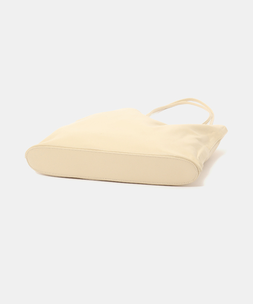 IENA(イエナ)の「MODERN WEAVING/モダン ウィーヴィング NARROW OVAL RELAXED TOTE バッグ 208(トートバッグ・レディース・ベージュ/ホワイト・FREE)」の5枚目の写真