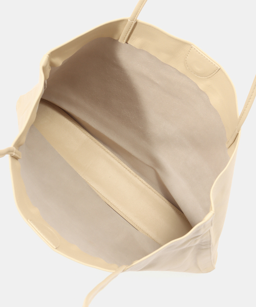 IENA(イエナ)の「MODERN WEAVING/モダン ウィーヴィング NARROW OVAL RELAXED TOTE バッグ 208(トートバッグ・レディース・ベージュ/ホワイト・FREE)」の6枚目の写真