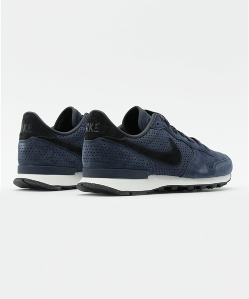 NIKE（ナイキ）の「NIKE(ナイキ) インターナショナリスト LX / 827888