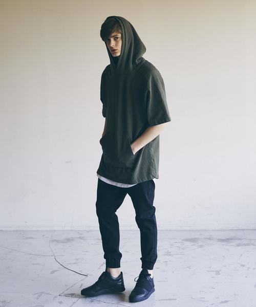 MONKEY TIME（モンキータイム）の「＜monkey time by CALUX＞∴ オーバーダイ ウラケ フーディー（パーカー・メンズ・ブラック/ナチュラル/オリーブ・SMALL/MEDIUM/LARGE/X-LARGE）」の4枚目の写真