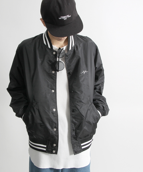 WEGO（ウィゴー）の「WEGO/ラインリブスタジャン（スタジャン・メンズ・ブルー/レッド/ブラック系その他4/ブラック/グリーン/イエロー・MEDIUM/LARGE）」の2枚目の写真