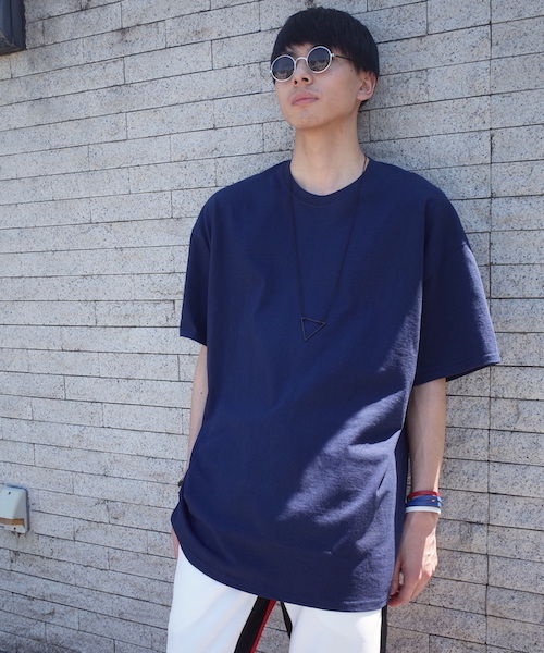 MYE-DO'(マイ・ドゥ)の「ビッグシルエット ドロップショルダー Tシャツ(Tシャツ/カットソー・メンズ・ブラック/グレー/ブルー/ネイビー/ホワイト/ブラウン/レッド・LARGE/SMALL/MEDIUM)」の6枚目の写真